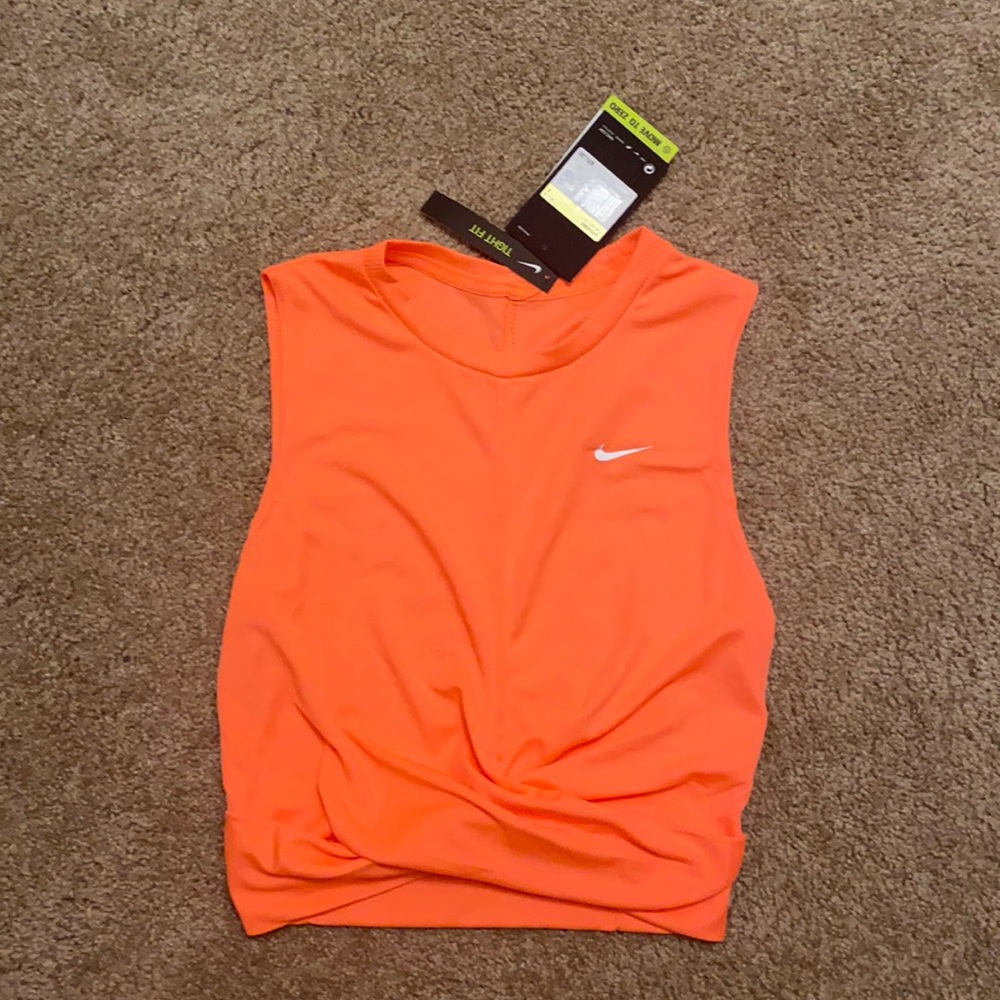 Nike crop twist tank